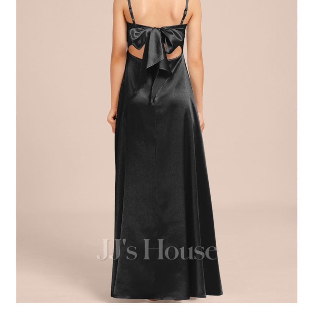 JJs House Elegant Black Maxi Dress